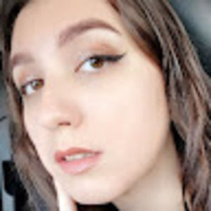 Meet your Posher, Daphne